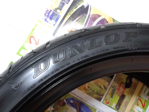 ยาง,235-40-18 DUNLOP LM703 ดอกหนาปลายปี12หนึ่งเส้น 1,500 ยาง,235-40-18 DUNLOP LM703 ดอกหนาปลายปี12หนึ่งเส้น 1,500