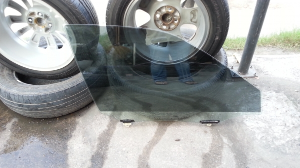 กระจกประตูหน้า โซลูน่า ซ้าย ขวา ติดฟิมล์ Hicool กระจกประตูหน้า โซลูน่า ซ้าย ขวา ติดฟิมล์ Hicool