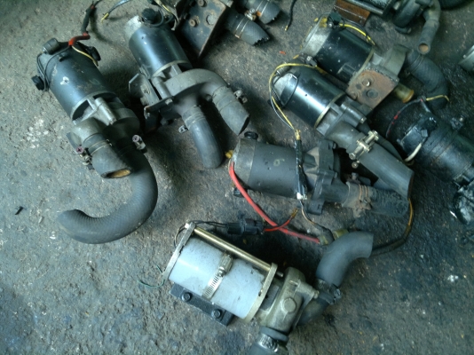 ปั๊มน้ำ DC 24 Volt ญีปุ่น สภาพสวย ๆ ครับ