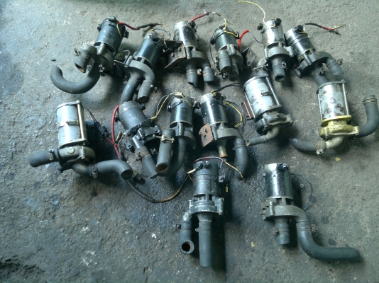 ปั๊มน้ำ DC 24 Volt ญีปุ่น สภาพสวย ๆ ครับ