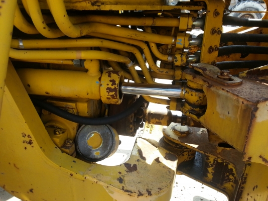 ขายรถตัก CAT 936Z ขายรถตัก CAT 936Z