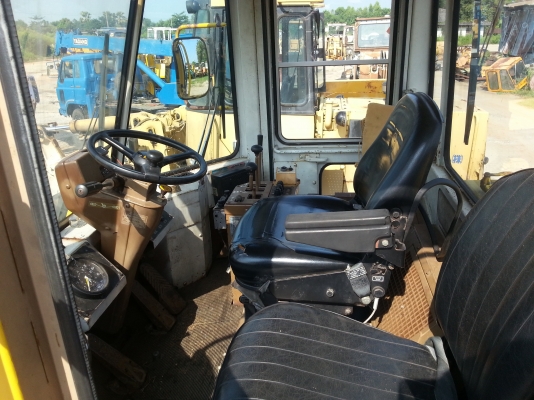 ขายรถตัก CAT 936Z ขายรถตัก CAT 936Z