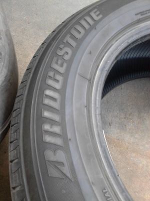 215/60R16 BRIDGESTONE TURANZA  GR90 ปี2012  มี 3  เส้น   TEL.081-427-3941