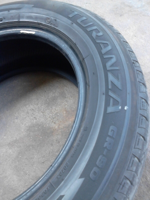 215/60R16 BRIDGESTONE TURANZA  GR90 ปี2012  มี 3  เส้น   TEL.081-427-3941