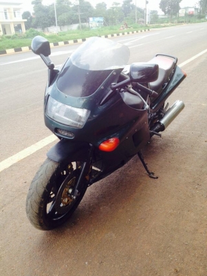 ขาย zzr 1100 เอกสารอินวอย ขายถูกๆครับ