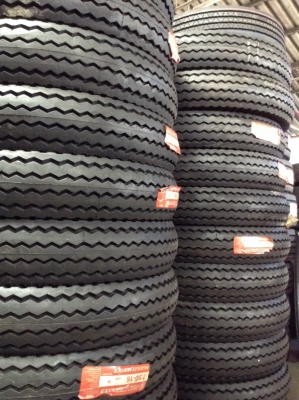 ยางใหม่ ขนาด 7.00-16 ขายถูกๆครับ ยางใหม่ ขนาด 7.00-16 ขายถูกๆครับ