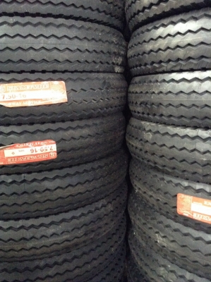 ยางใหม่ ขนาด 7.00-16 ขายถูกๆครับ ยางใหม่ ขนาด 7.00-16 ขายถูกๆครับ