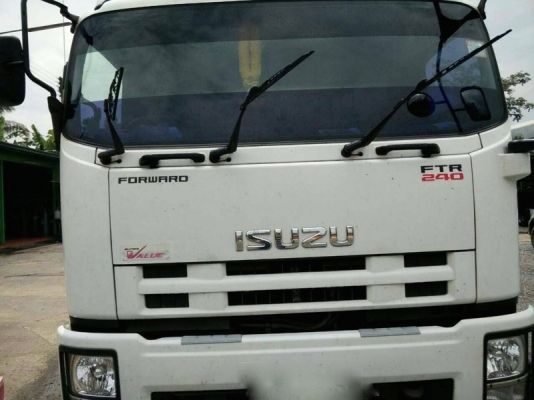 รถอีซูซุ 6 ล้อ ตู้แห้ง  FTR  240 แรงม้า. ปี 52  สนใจติดต่อ 081 - 6079515
