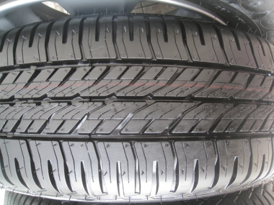 ขายล้อแม็กป้ายแดง Honda jazz 15" พร้อมยางปี13 สนใจติดต่อเล็กคลองสามครับ 081-3747940