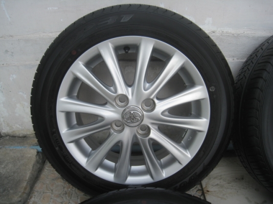 ขายล้อแม็กมือสอง Toyota vios 12 ก้าน 15"พร้อมยางปี13 สนใจติดต่อเล็กคลองสามครับ 081-3747940