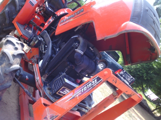 ขายตามสภาพ คูโบต้า 36 แรง มีผาลดันหน้า ผาล6 เอกสารพร้อมโอน ต่อรองได้ ขายตามสภาพ คูโบต้า 36 แรง มีผาลดันหน้า ผาล6 เอกสารพร้อมโอน ต่อรองได้