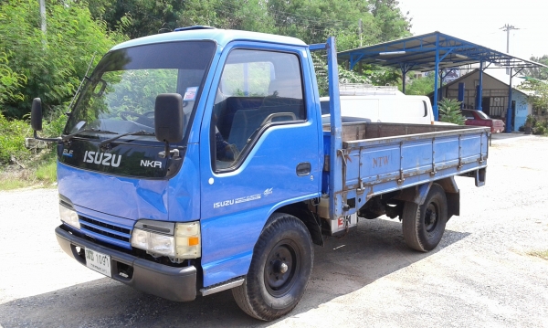 ขายสี่ล้อกลาง อีซูซุ nkr55E 100 แรง รถห้างปี04 ขายถูก350000 ขายสี่ล้อกลาง อีซูซุ nkr55E 100 แรง รถห้างปี04 ขายถูก350000