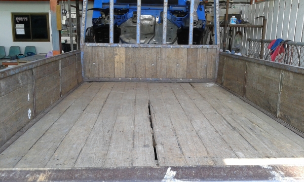 ขายสี่ล้อกลาง อีซูซุ nkr55E 100 แรง รถห้างปี04 ขายถูก350000 ขายสี่ล้อกลาง อีซูซุ nkr55E 100 แรง รถห้างปี04 ขายถูก350000