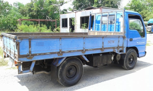 ขายสี่ล้อกลาง อีซูซุ nkr55E 100 แรง รถห้างปี04 ขายถูก350000 ขายสี่ล้อกลาง อีซูซุ nkr55E 100 แรง รถห้างปี04 ขายถูก350000