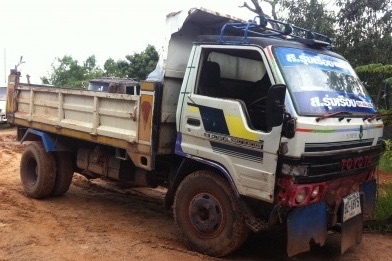 ขายด่วน หกล้อดั๊มพ์ DYNA 115 HP BU91 เครื่อง 14B แรงดีแน่นดีมาก กระบะดั๊มพ์ 4 ตันความยาว 3.50 เมตรสภาพสวยไม่มีผุเลย ช่วงล่างใหญ่ติด F หน้าหลังพร้อมใช้งาน เอกสารเล่มทะเบียนครบพร้อมโอน ราคาต่อรองได้ครับ