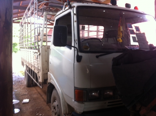 Hino KR 110 แรงม้า