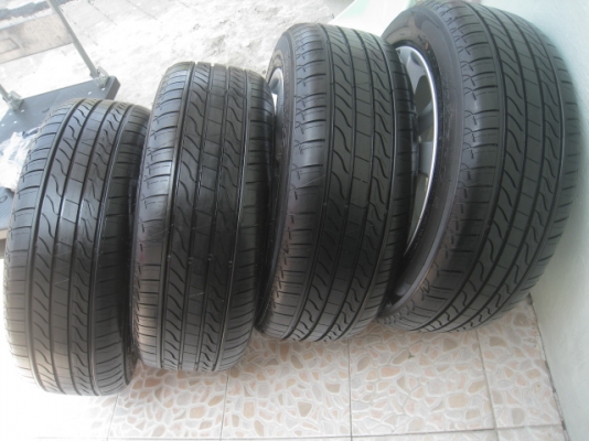 ขายล้อแม็กป้ายแดง Nissan teana 17" พร้อมยางปี13 สนใจติดต่อเล็กคลองสามครับ 081-3747940