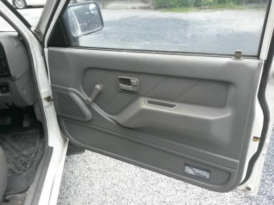 รถกระบะ ISUZU 4 ล้อ ตู้เย็นบรรทุก ปีจดทะเบียน 2541...สามารถดูสภาพรถและทดลองขับ พร้อมต่อรองราคาได้ที่ศูนย์พักรถ truck2hand สระบุรี