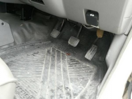 รถกระบะ ISUZU 4 ล้อ ตู้เย็นบรรทุก ปีจดทะเบียน 2541...สามารถดูสภาพรถและทดลองขับ พร้อมต่อรองราคาได้ที่ศูนย์พักรถ truck2hand สระบุรี