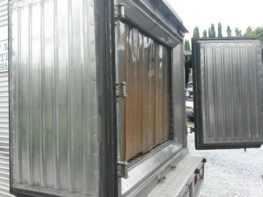 รถกระบะ ISUZU 4 ล้อ ตู้เย็นบรรทุก ปีจดทะเบียน 2541...สามารถดูสภาพรถและทดลองขับ พร้อมต่อรองราคาได้ที่ศูนย์พักรถ truck2hand สระบุรี