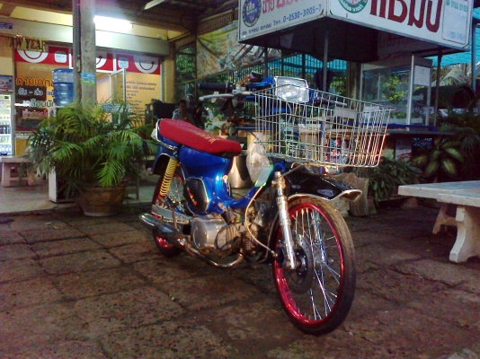 ขาย Rc เครื่องเวฟ 100 สภาพดี ขี่มันส์ (มีเล่ม ท.บ โครง+ใบซื้อขาย+เเผ่นป้ายทะเบียน)  ค่าตัว 9999 บาท