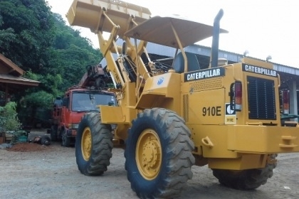 ขายรถตักล้อยาง(FROM JPAPN)CATERPLAR 910 รถพร้อมใช้งานระบบดี( มีเอกสารอินวอย)สนใจติดต่อ085-5632278ภานุกูล(ราคาต่อรองได้)