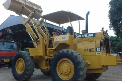 ขายรถตักล้อยาง(FROM JPAPN)CATERPLAR 910 รถพร้อมใช้งานระบบดี( มีเอกสารอินวอย)สนใจติดต่อ085-5632278ภานุกูล(ราคาต่อรองได้)