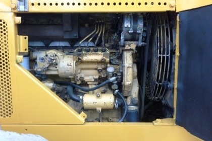 ขายรถตักล้อยาง(FROM JPAPN)CATERPLAR 910 รถพร้อมใช้งานระบบดี( มีเอกสารอินวอย)สนใจติดต่อ085-5632278ภานุกูล(ราคาต่อรองได้)