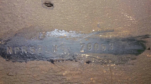 รถอีซูซุ 6 ล้อ รั้ว ( ไม่ดั้ม )  NPR  115 แรงม้า. ปี 33  สนใจติดต่อ 081 - 6079515