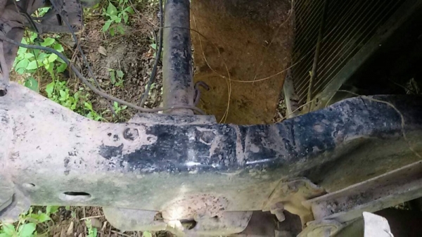 รถอีซูซุ 6 ล้อ รั้ว ( ไม่ดั้ม )  NPR  115 แรงม้า. ปี 33  สนใจติดต่อ 081 - 6079515