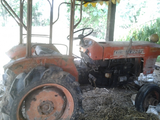 ขายตามสภาพ รถไถ 22แรงคูโบต้าเครื่องติดยาก