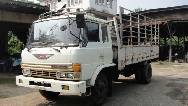 HINO GD เครื่องEH700(170แรง)เครื่องดี คัสฃีสวยเดิมๆ แอร์ ฟิล์ม ราคาถูก HINO GD เครื่องEH700(170แรง)เครื่องดี คัสฃีสวยเดิมๆ แอร์ ฟิล์ม ราคาถูก