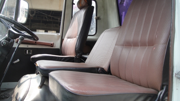 HINO GD เครื่องEH700(170แรง)เครื่องดี คัสฃีสวยเดิมๆ แอร์ ฟิล์ม ราคาถูก HINO GD เครื่องEH700(170แรง)เครื่องดี คัสฃีสวยเดิมๆ แอร์ ฟิล์ม ราคาถูก