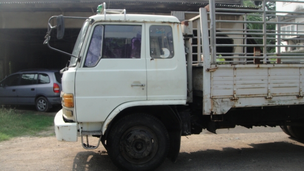 HINO GD เครื่องEH700(170แรง)เครื่องดี คัสฃีสวยเดิมๆ แอร์ ฟิล์ม ราคาถูก HINO GD เครื่องEH700(170แรง)เครื่องดี คัสฃีสวยเดิมๆ แอร์ ฟิล์ม ราคาถูก