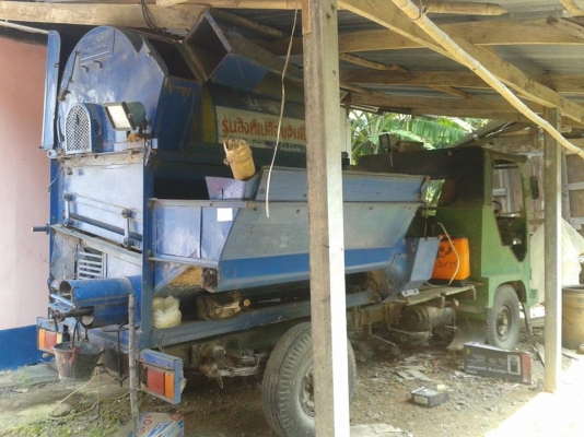 รถนวดข้าวเครื่อง74แยกกันตู้นวด67ฟุตคันซีหน้า5ยาง750 รถนวดข้าวเครื่อง74แยกกันตู้นวด67ฟุตคันซีหน้า5ยาง750