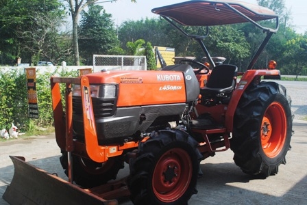 ขายรถไถ Kubota L 4508 DI (4WD) พร้อมดันหน้าช้าง สีเดิมครับ