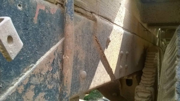 ขายเทนเลอร์ 10 ล้อหัวยาว เพลาเดียว ไม่มีเล่มทะเบียนราคาถูก เครื่อง 6BD1 165 แรงม้า คัสซีสวย เฟืองทายใหญ่ ZM 10 น็อต สโลว์กลาง พาวเวอร์ ราคาต่อรองได้ครับ