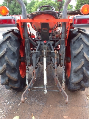 แทรกเตอร์คูโบต้า 2808 สภาพดีมากเดิมทั้งคัน มีโรตารีให้ด้วย แทรกเตอร์คูโบต้า 2808 สภาพดีมากเดิมทั้งคัน มีโรตารีให้ด้วย