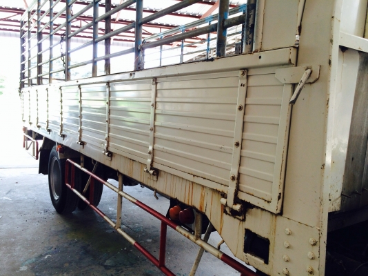 ขาย6ล้อ ฮีโน้/ยาว6เมตร สวยพร้อมใช้ครับ ขาย6ล้อ ฮีโน้/ยาว6เมตร สวยพร้อมใช้ครับ