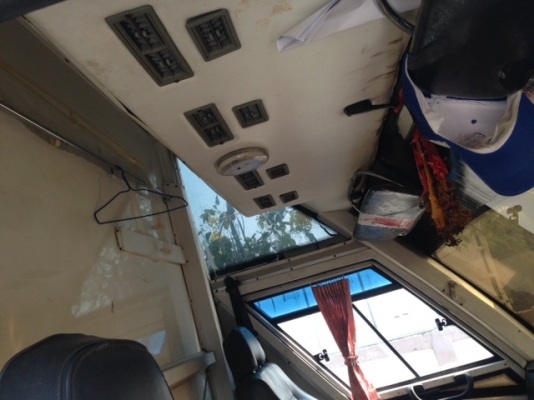 ขายรถบัสรถใหม่ใช้มา 5 ปี