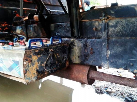 รถบรรทุกดั๊ม 6 ล้อหัวยาว เป็นรถประมูลจากกรมชลประทาน รถบรรทุกดั๊ม 6 ล้อหัวยาว เป็นรถประมูลจากกรมชลประทาน