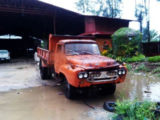 รถบรรทุกดั๊ม 6 ล้อหัวยาว เป็นรถประมูลจากกรมชลประทาน รถบรรทุกดั๊ม 6 ล้อหัวยาว เป็นรถประมูลจากกรมชลประทาน