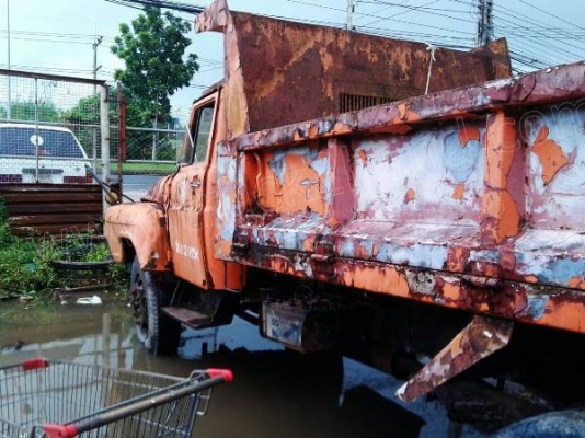 รถบรรทุกดั๊ม 6 ล้อหัวยาว เป็นรถประมูลจากกรมชลประทาน รถบรรทุกดั๊ม 6 ล้อหัวยาว เป็นรถประมูลจากกรมชลประทาน