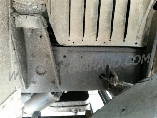 รถบรรทุก 6 ล้อ ยี่ห้ออีซูซุ เป็นกระบะไม้+หัวไม้