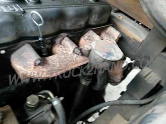 รถบรรทุก 6 ล้อ ยี่ห้ออีซูซุ เป็นกระบะไม้+หัวไม้