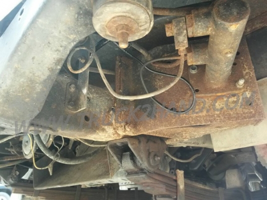 รถบรรทุก 6 ล้อ ยี่ห้ออีซูซุ เป็นกระบะไม้+หัวไม้