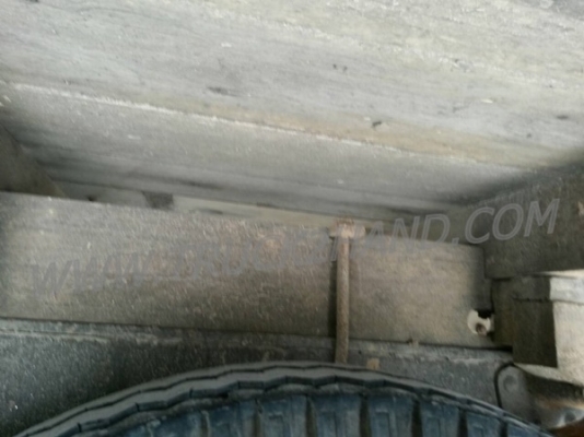 รถบรรทุก 6 ล้อ ยี่ห้ออีซูซุ เป็นกระบะไม้+หัวไม้