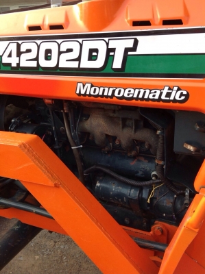 แทรกเตอร์คูโบต้า L4202DT สภาพสวยมากเดิมๆ ทั้งคัน มีผานดันหน้า และผานหลัง  พร้อมส่งถึงที่ระยะทางไม่เกิน 300 ก.ม.