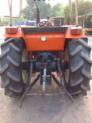 แทรกเตอร์คูโบต้า L4202DT สภาพสวยมากเดิมๆ ทั้งคัน มีผานดันหน้า และผานหลัง  พร้อมส่งถึงที่ระยะทางไม่เกิน 300 ก.ม.