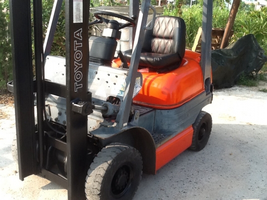 รถยกToyota 6fg10สภาพดีพร้อมใช้ราคาไม่แพง